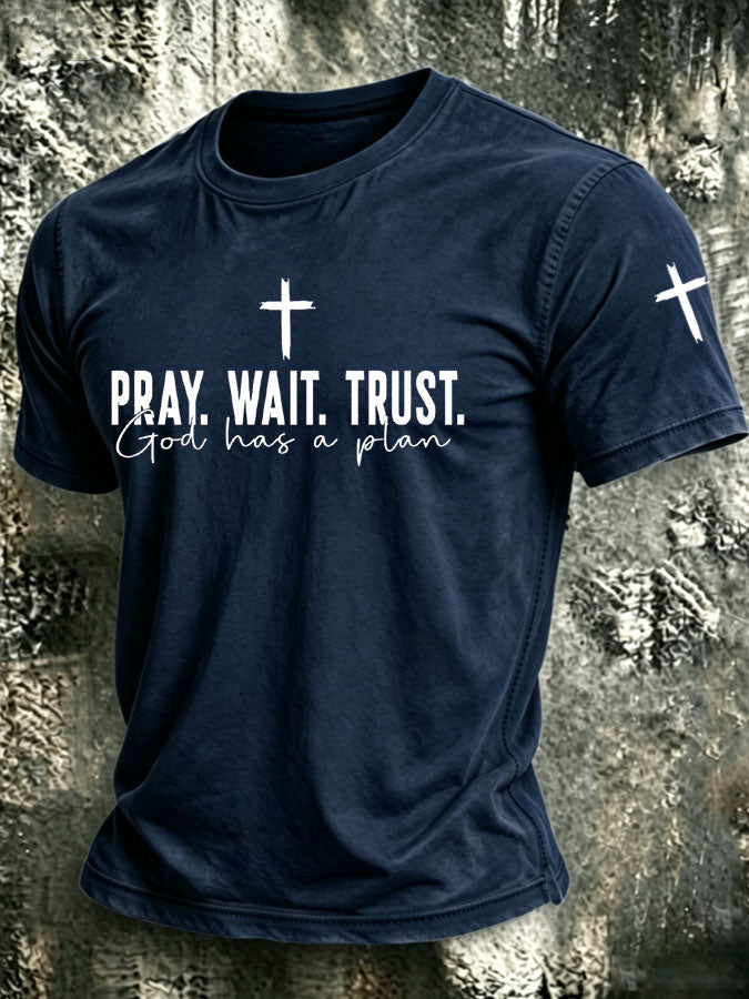 Men's Pray Wait Trust Printed Casual T-shirt