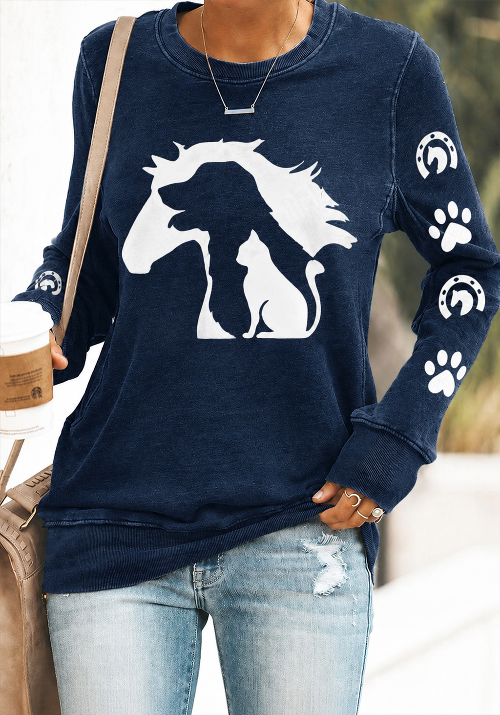 Women'S Animal Silhouette Printed Round Neck Long Sleeved Shirt