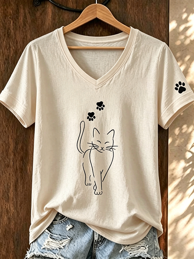 Women'S Cat Printed V-Neck T-Shirt