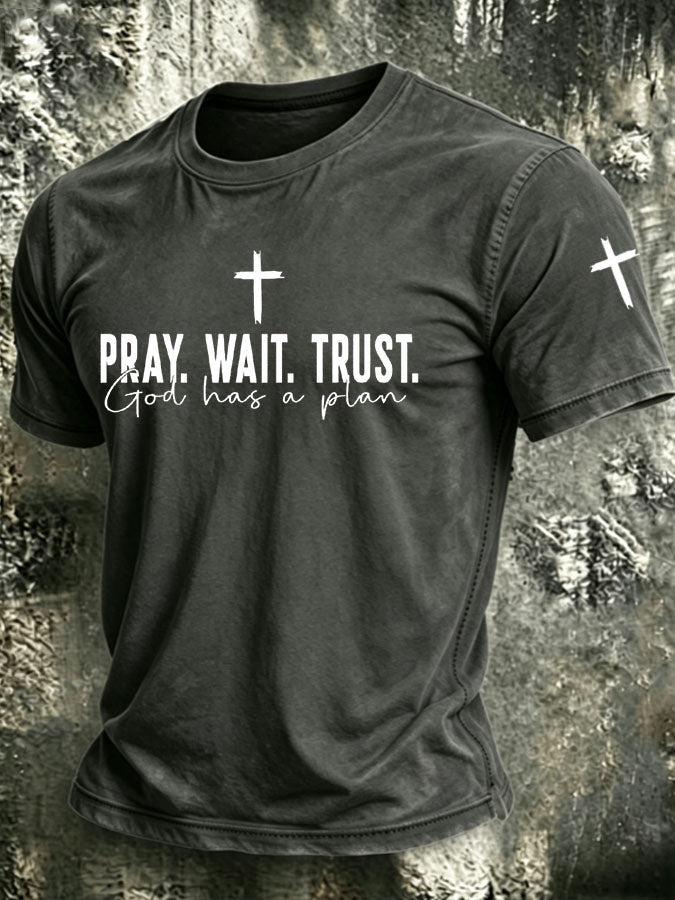 Men's Pray Wait Trust Printed Casual T-shirt