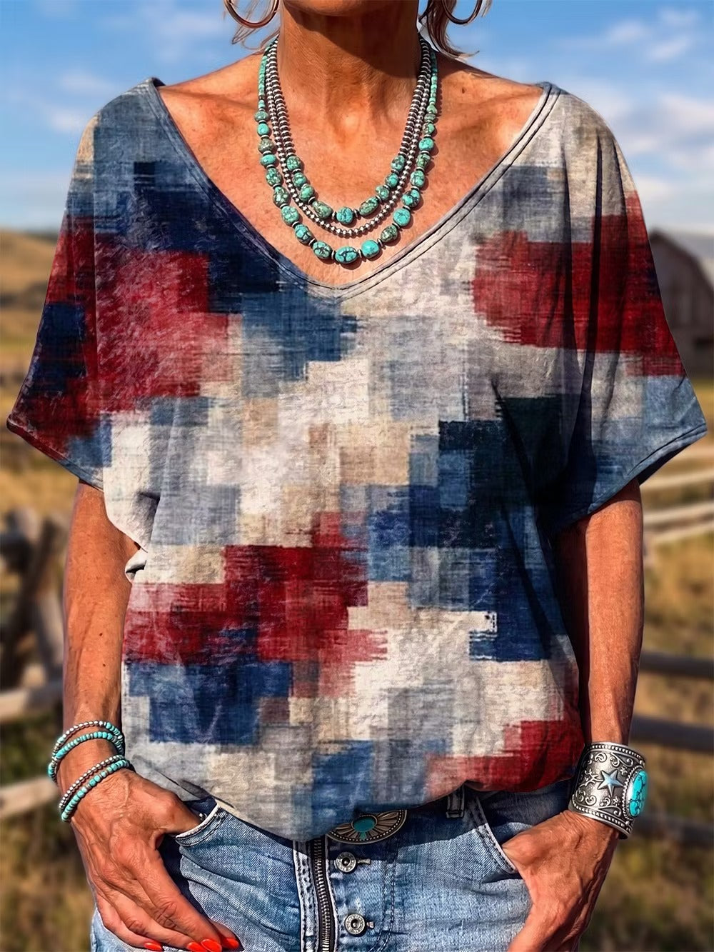 Women's Vintage Atr Print V-neck T-shirt